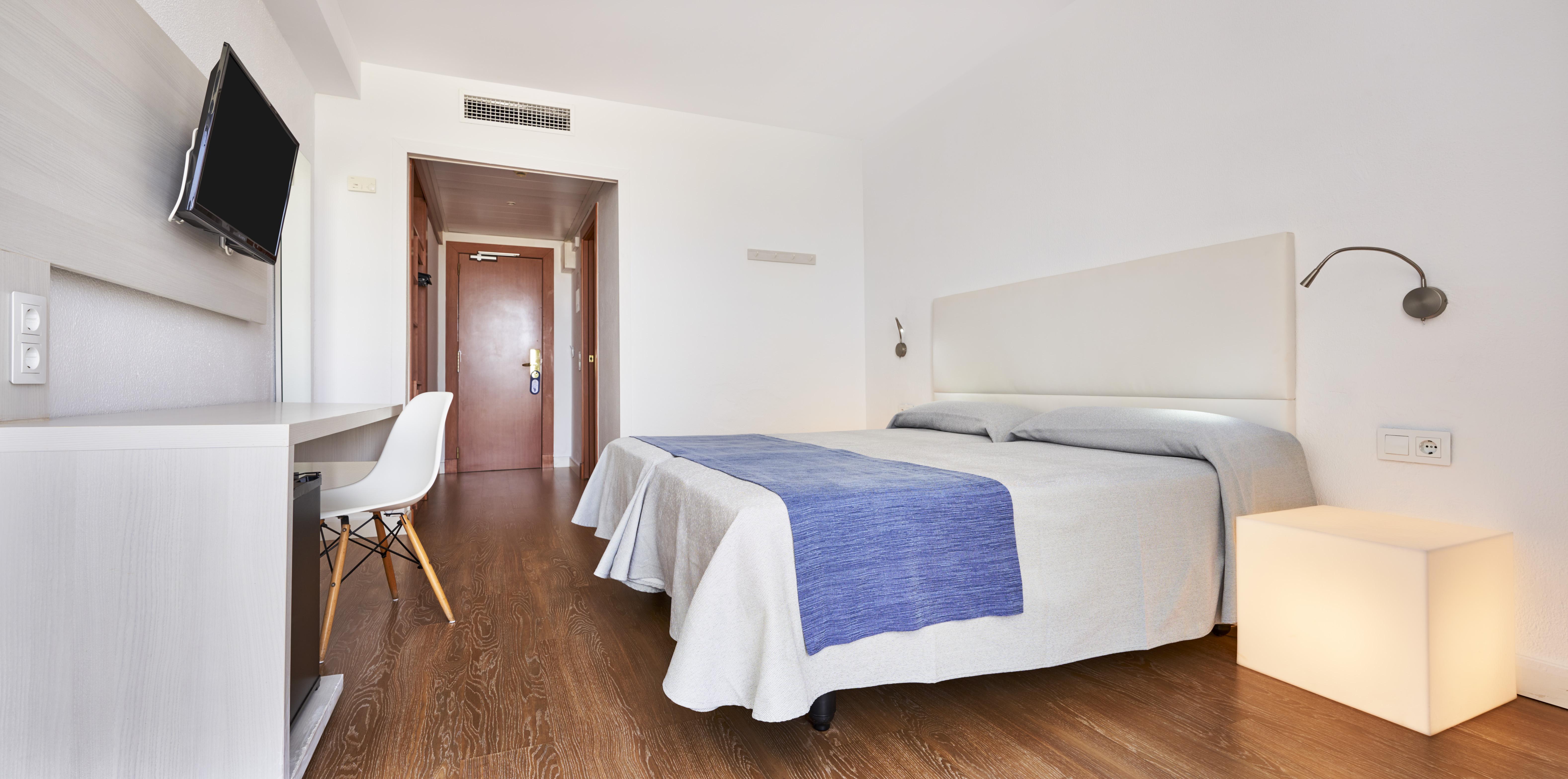 Smartline Cala N Bosch Hotel 卡兰博希 外观 照片