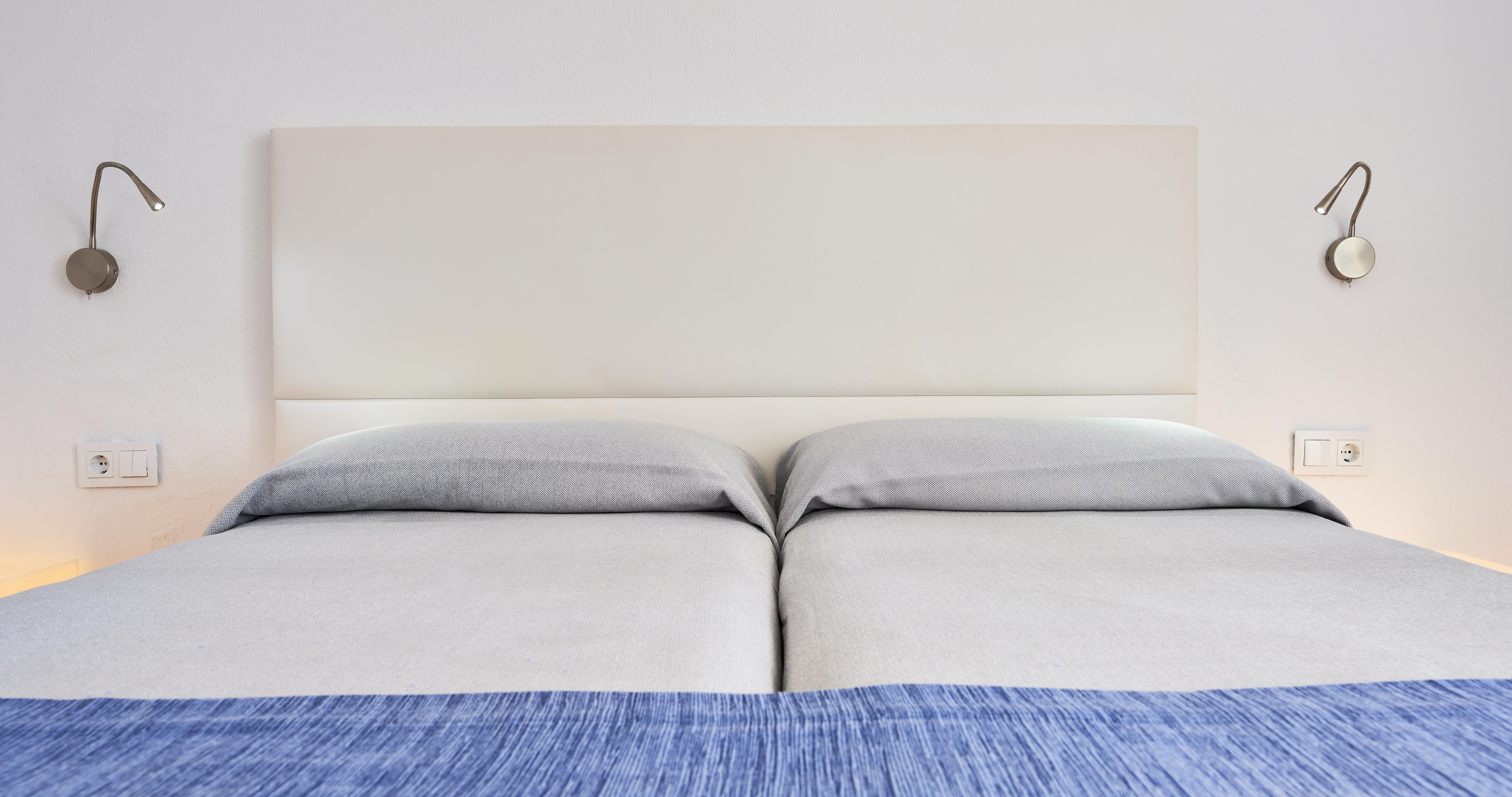 Smartline Cala N Bosch Hotel 卡兰博希 外观 照片